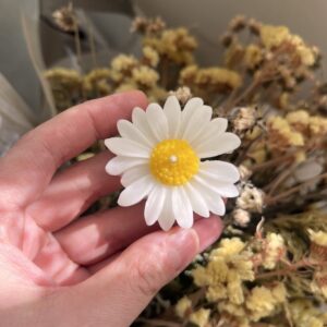 Daisy Candle